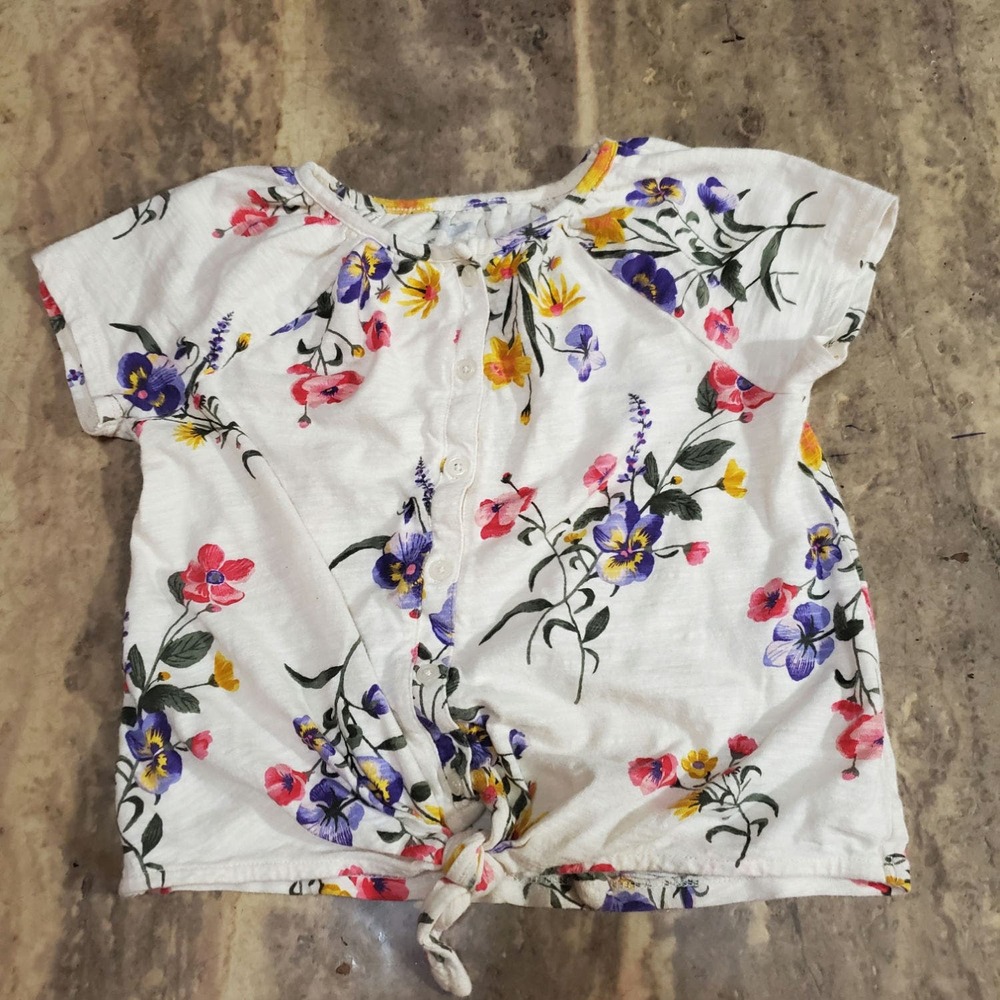 Floral Blouse For Girls. Size 5T.